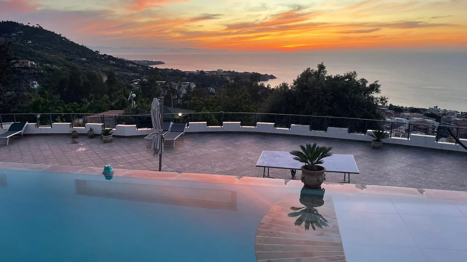 Apartment Residence Maestrale Cefalu Italy
